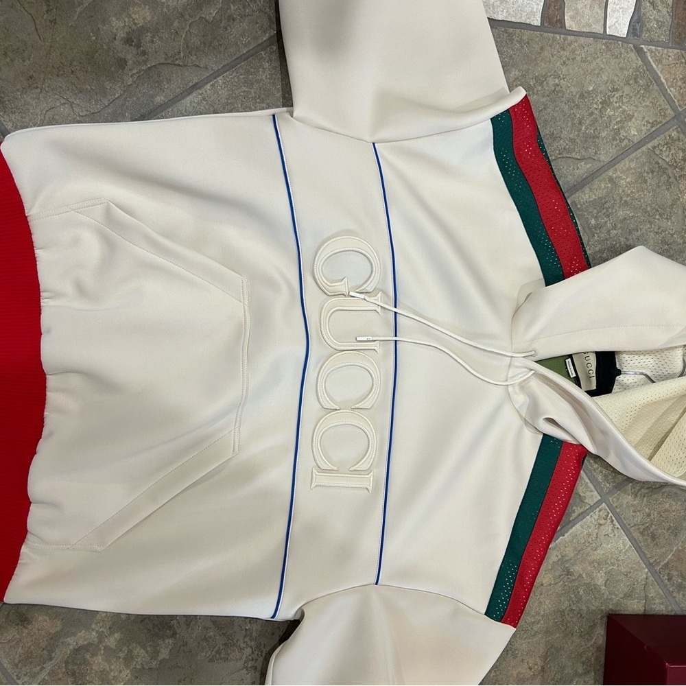 Unisex Gucci light neoprene Gucci logo hoodie size medium fits like large - Picture 7 of 13